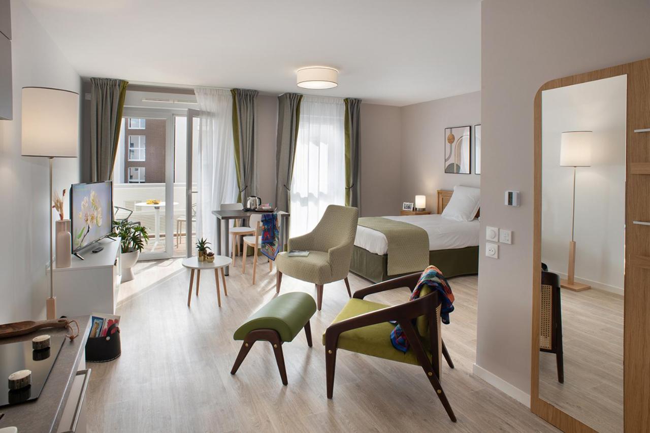 Le Criterium Aparthotel Écouflant Kültér fotó
